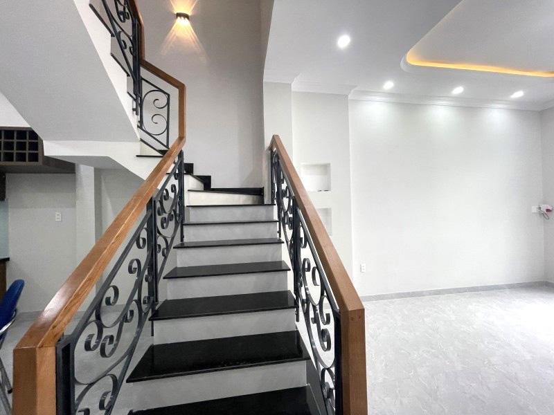 Bán Nhà 4 Tầng Mới Hẻm Xe Hơi 50m2_4.8*11 Gần Phạm Văn Đồng Hiệp Bình Chánh Thủ Đức Chỉ 7.35 tỷ Xịn - Ảnh 1